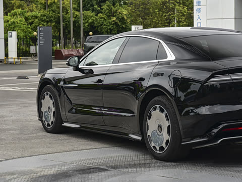 2026�� PHEV ����������