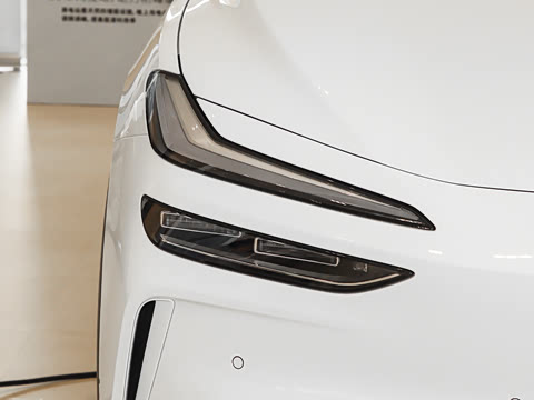 2025�� 85kWh ������