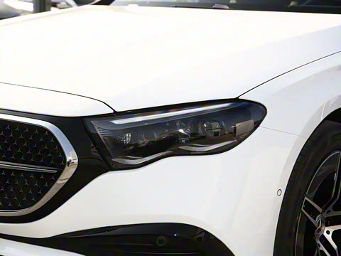 2026�� E 300 ʱ�����˶���