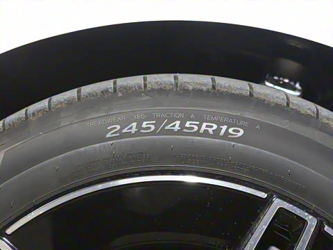 2026�� E 300 ʱ�����˶���