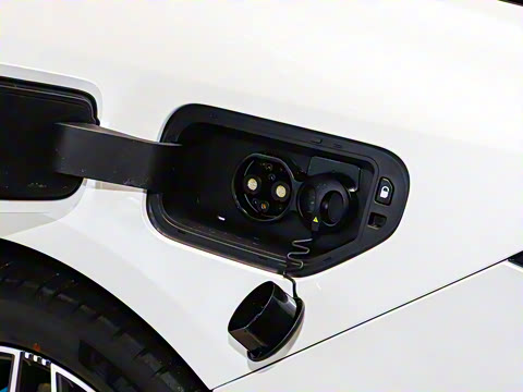 2025�� 710 Max��