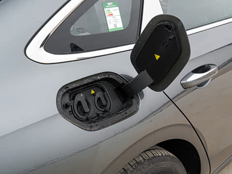 2026�� EM-i 235km ̽��+��