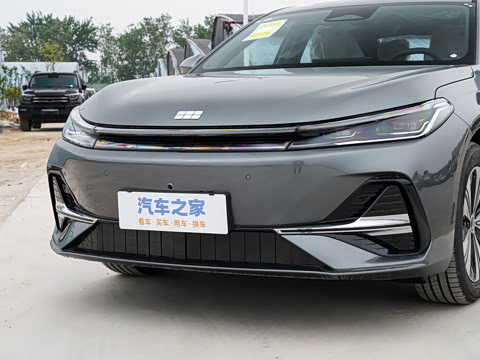 2026�� EM-i 235km ̽��+��
