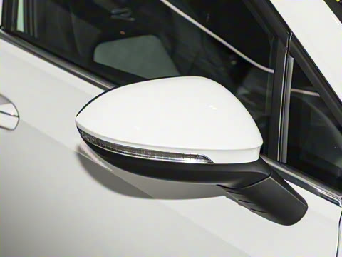 2025�� �Ŀ�� 300TSI R-Line