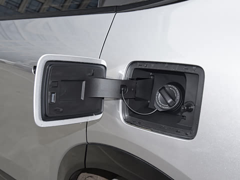 2026�� ���� 1704 Max �Ƽ���