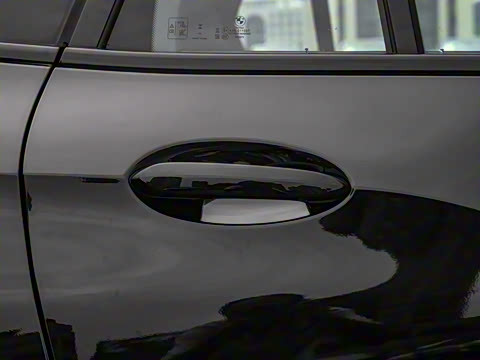 2025�� xDrive 40Li ������M�˶���ҹ��װ