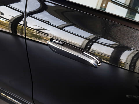 2026�� E 300 �������˶���