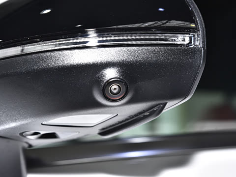 2026�� AMG CLE 53 4MATIC+ ������ܳ�