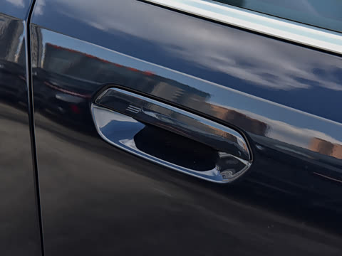 2026�� �Ŀ� 525Li ������װ
