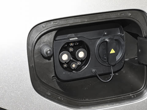 2026�� ���� 702 Max �콢��