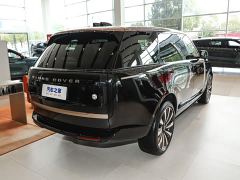 2025�� 3.0 L6 400PS SV���ٴ����ӳ��� 4��