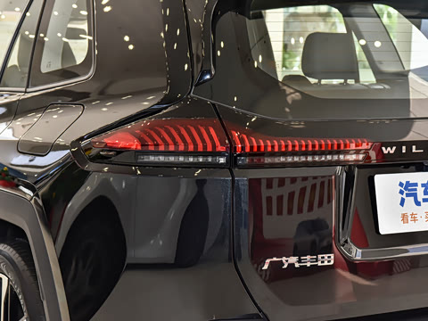 2026�� 2.0L ���ܵ��˫�� PRO+