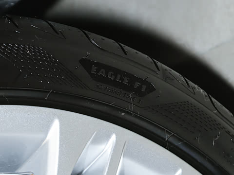 2025�� 45 TFSI quattro ������