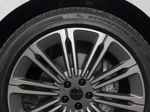 2026�� 3.0 L6 400PS AB�����