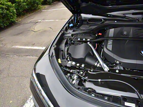 2026�� 740Li ������ M�˶���װ