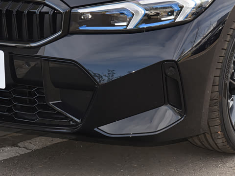 2026�� 330Li ������ M�˶���ҹ��װ