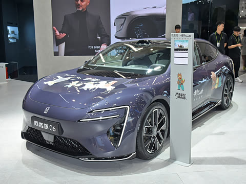 2025�� Ultra���̰�