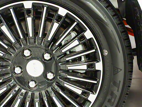 2025�� 401KM ������м�Ӫ�� 8��