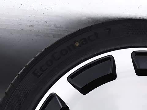 2026�� ���� 300Max Ǭ����