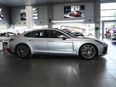 2026�� Panamera ������ 2.9T