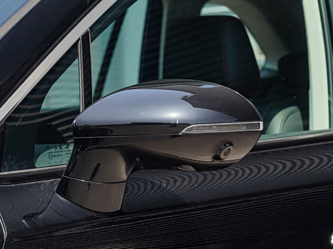 2025�� �Ŀ�  2.0T PHEV ����200��������� 7��
