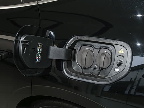 2025�� 700km Զ���Ǽݰ�