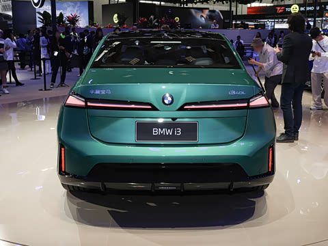 2027�� 40L