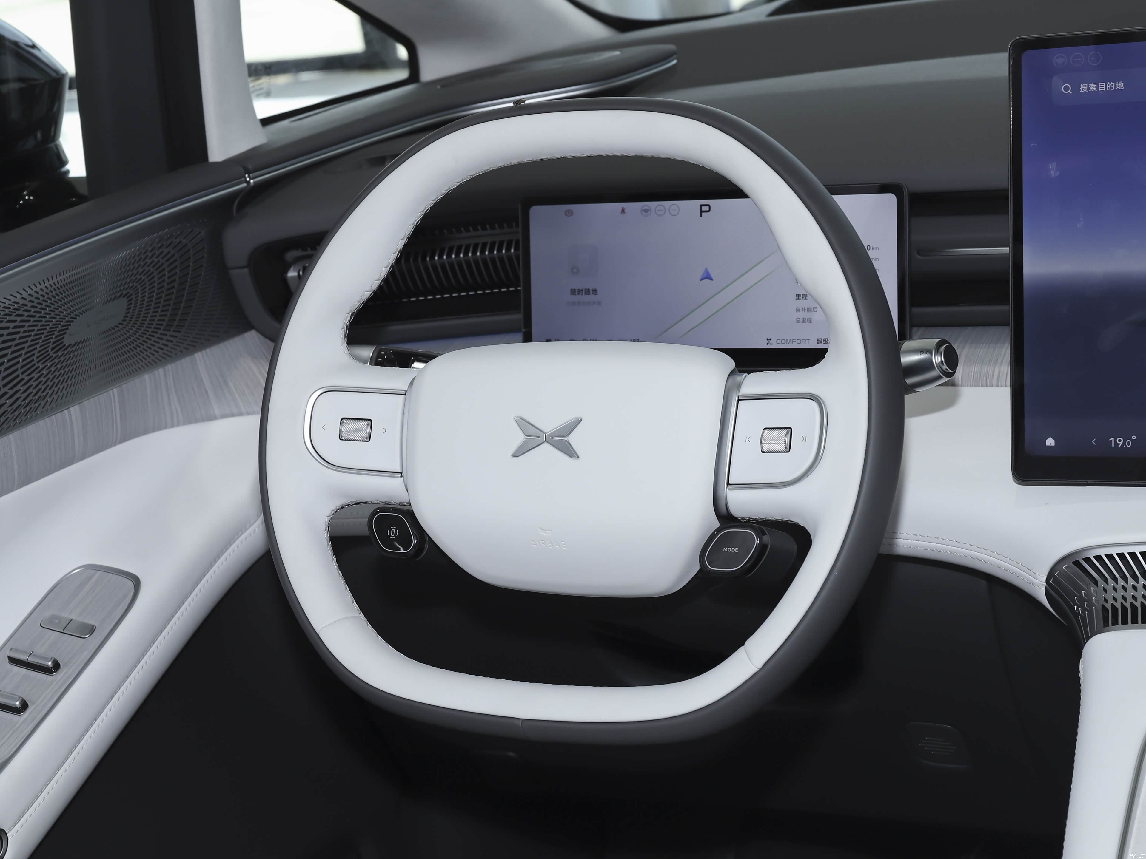 XPeng X9, миниатюра 15