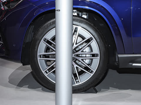 2026�� AMG GLE 53 4MATIC+
