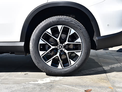 2026�� GLC 260 L 4MATIC �����