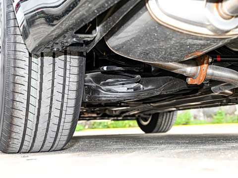 2025�� 2.0L SV �ڽ��