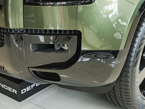 2026�� 110 3.0T X-Dynamic SE