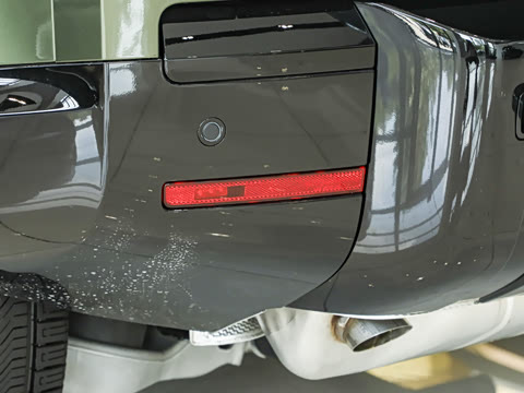 2026�� 110 3.0T X-Dynamic SE