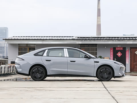2026�� 535 PLUS�����