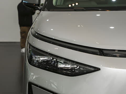 2026�� ���� 750 Ultra