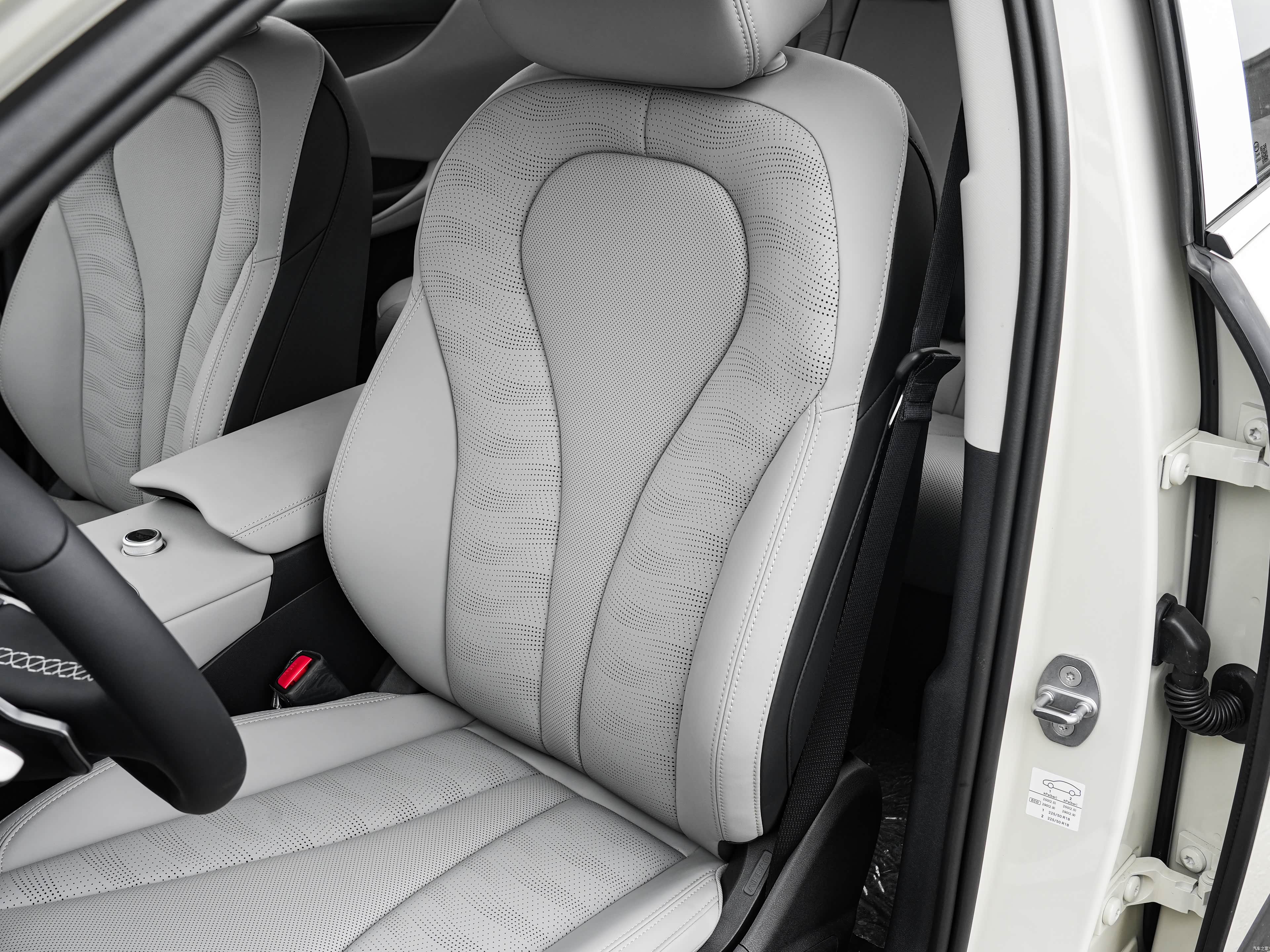 BYD SEAL, миниатюра 23