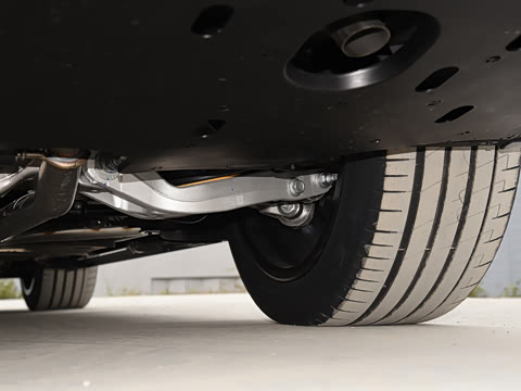 2025�� ���� Ultra�� 53.4kWh 6���� (896�߼����״