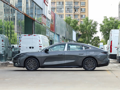 2025�� 130km EM-i ������