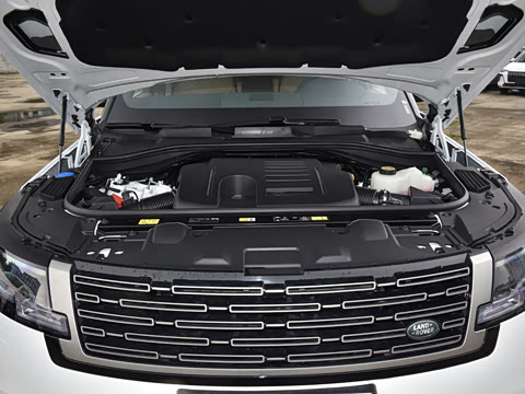 2026�� 3.0 L6 400PS HSE�����