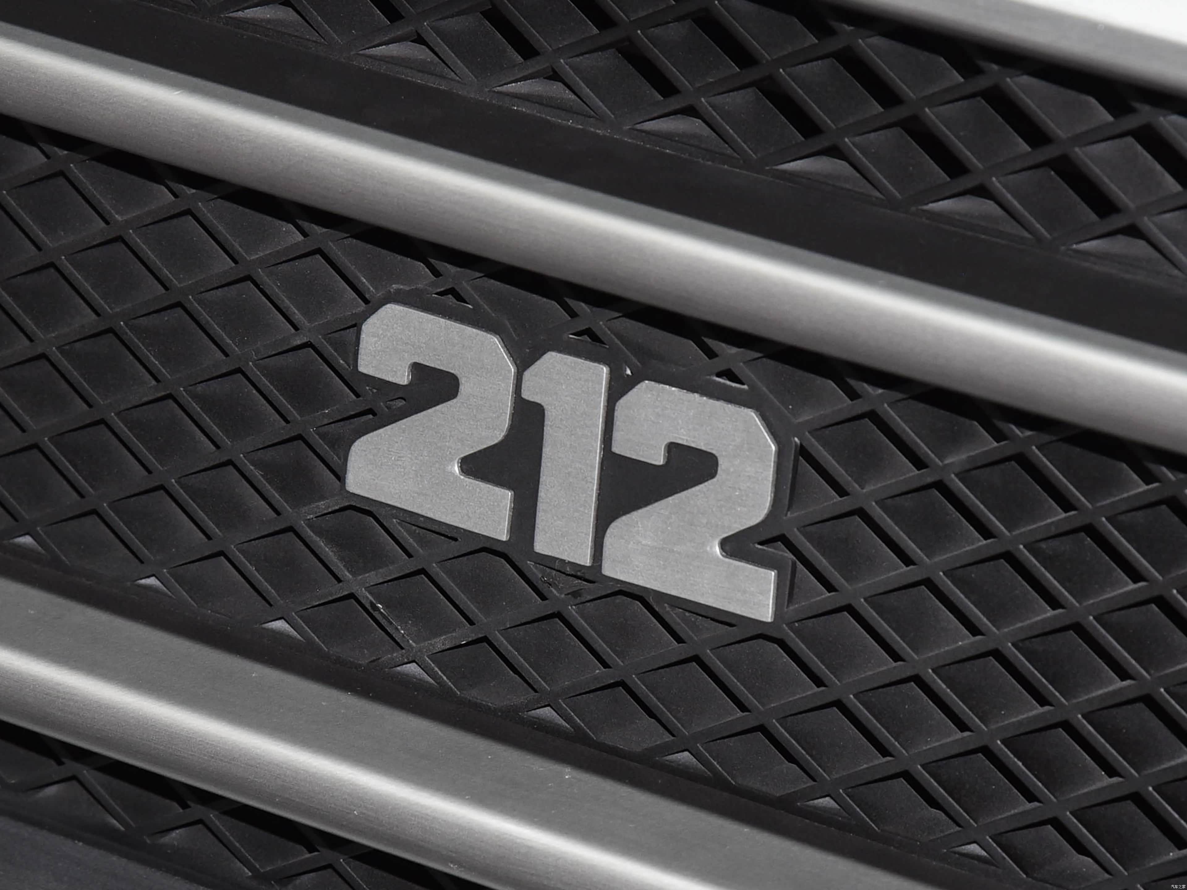 212 T01, миниатюра 17