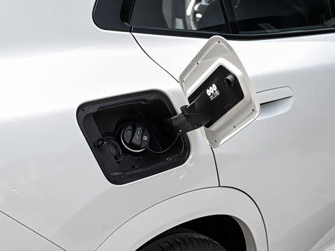 2026�� M35i