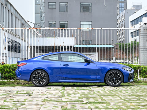2026�� 430i M�˶���ҹ��װ