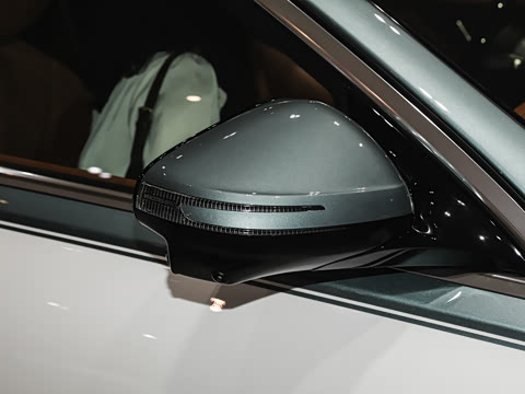 2027�� S 680 4MATIC