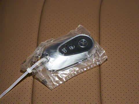 2025�� �Ŀ� E 300 L ʱ���˶���