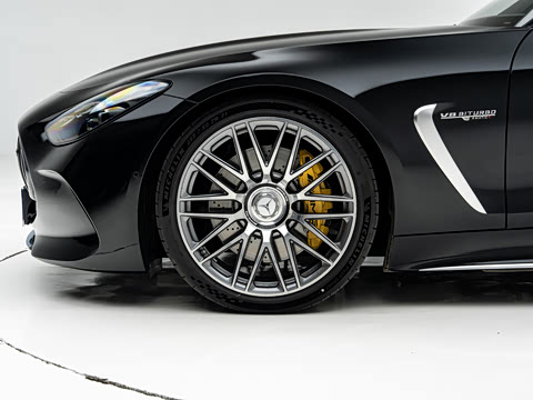 2026�� AMG GT 63 4MATIC+