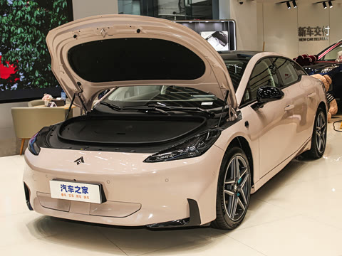 2025�� �Ŀ� 710 Max��