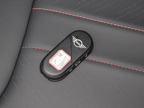 2026�� JOHN COOPER WORKS