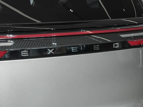 2025�� 180 ��������Ultra���� 7��