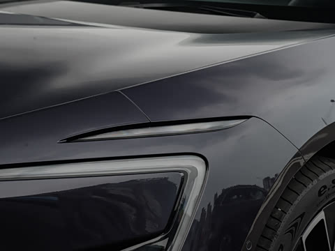 2025�� �Ŀ� Ultra���������