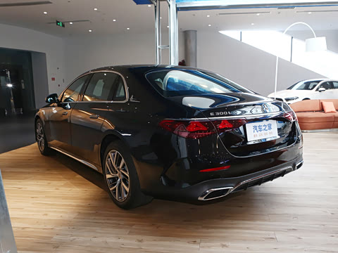 2026�� E 300 L ʱ���˶���